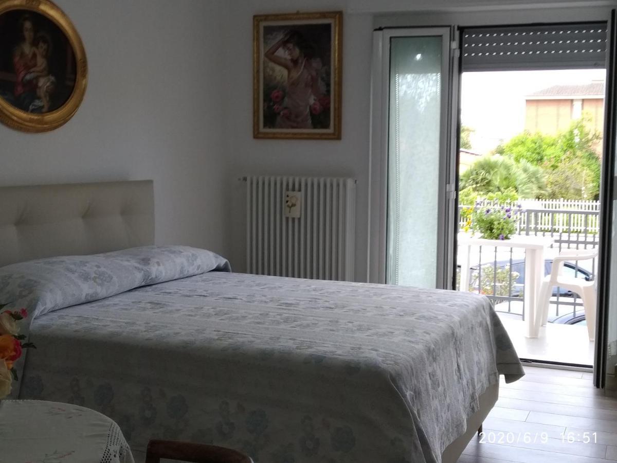 B&B Sweet Dreams Diano Marina Exterior foto